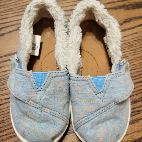 Fuzzy Toms - Picture 5 of 8